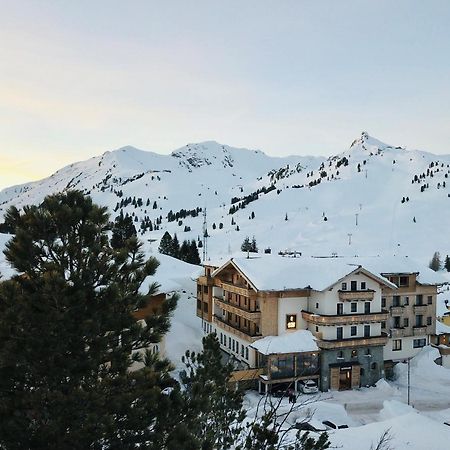 Hotel Alpenland Obertauern Exterior foto